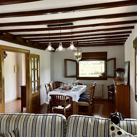 El Quejigal - 13800 Güemes